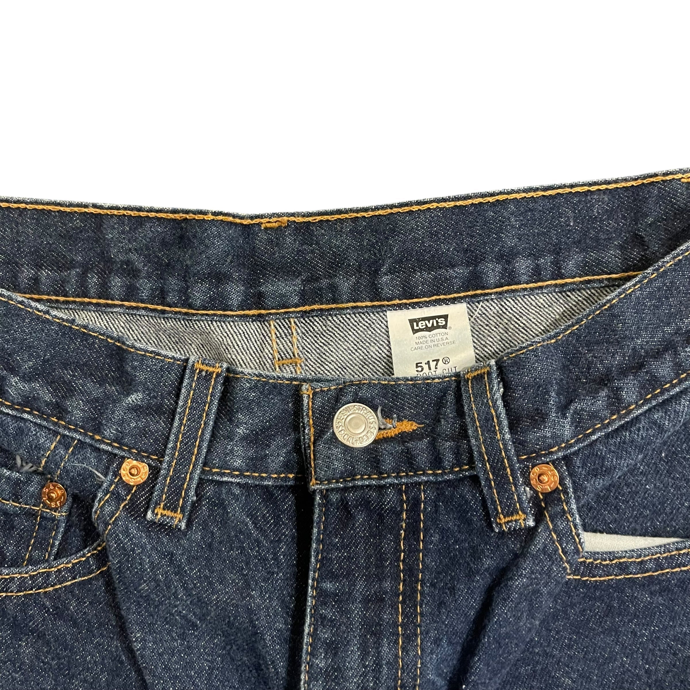 Jean en denim délavé foncé, style vintage